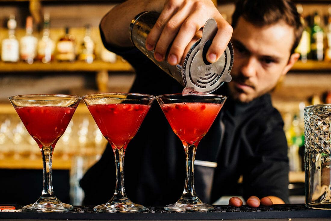Just the Tips How Much to Tip Everyone From Pizza Delivery to Movers
