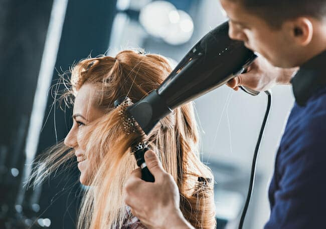 how-much-to-tip-hairdresser