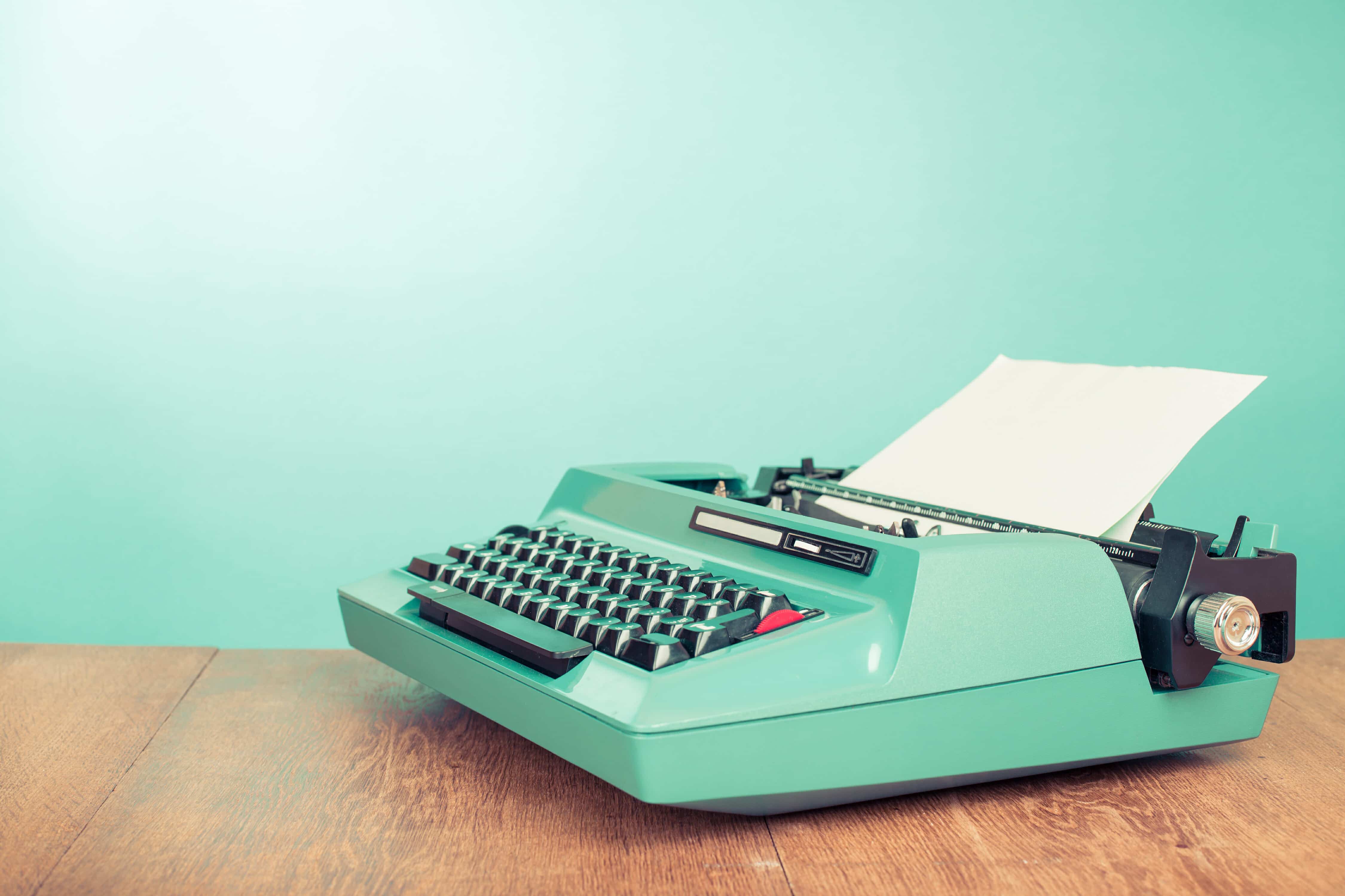 how-to-become-a-freelance-writer-Typewriter
